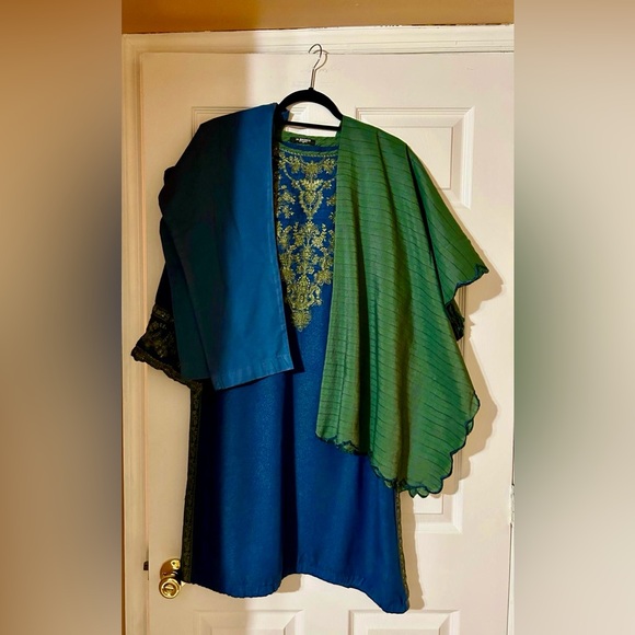 M. BASICS by Maria. B. Elegant Blue and Green Embroidered Women's Dress - Picture 9 of 15